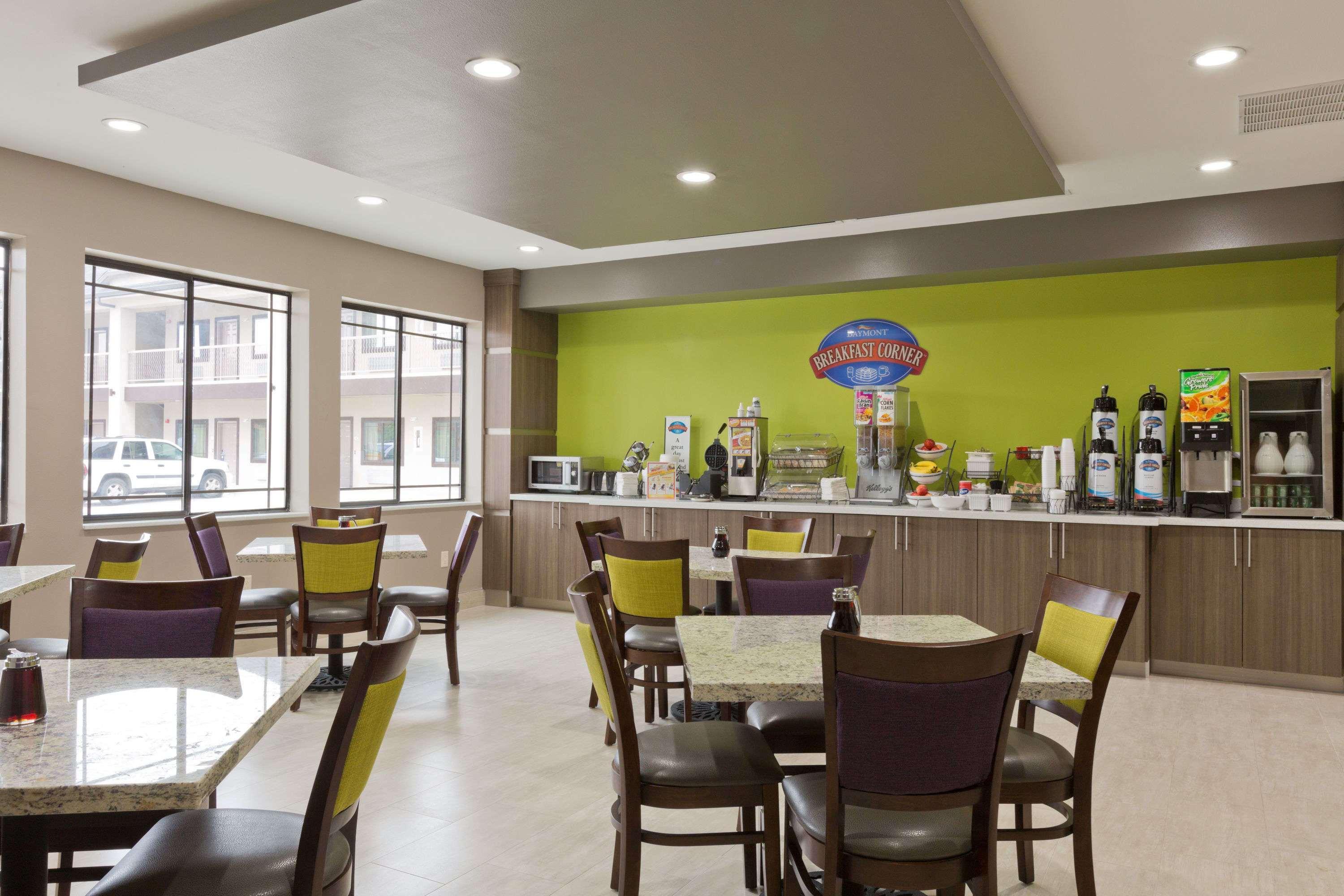 Baymont By Wyndham Bryan College Station Hotel Kültér fotó